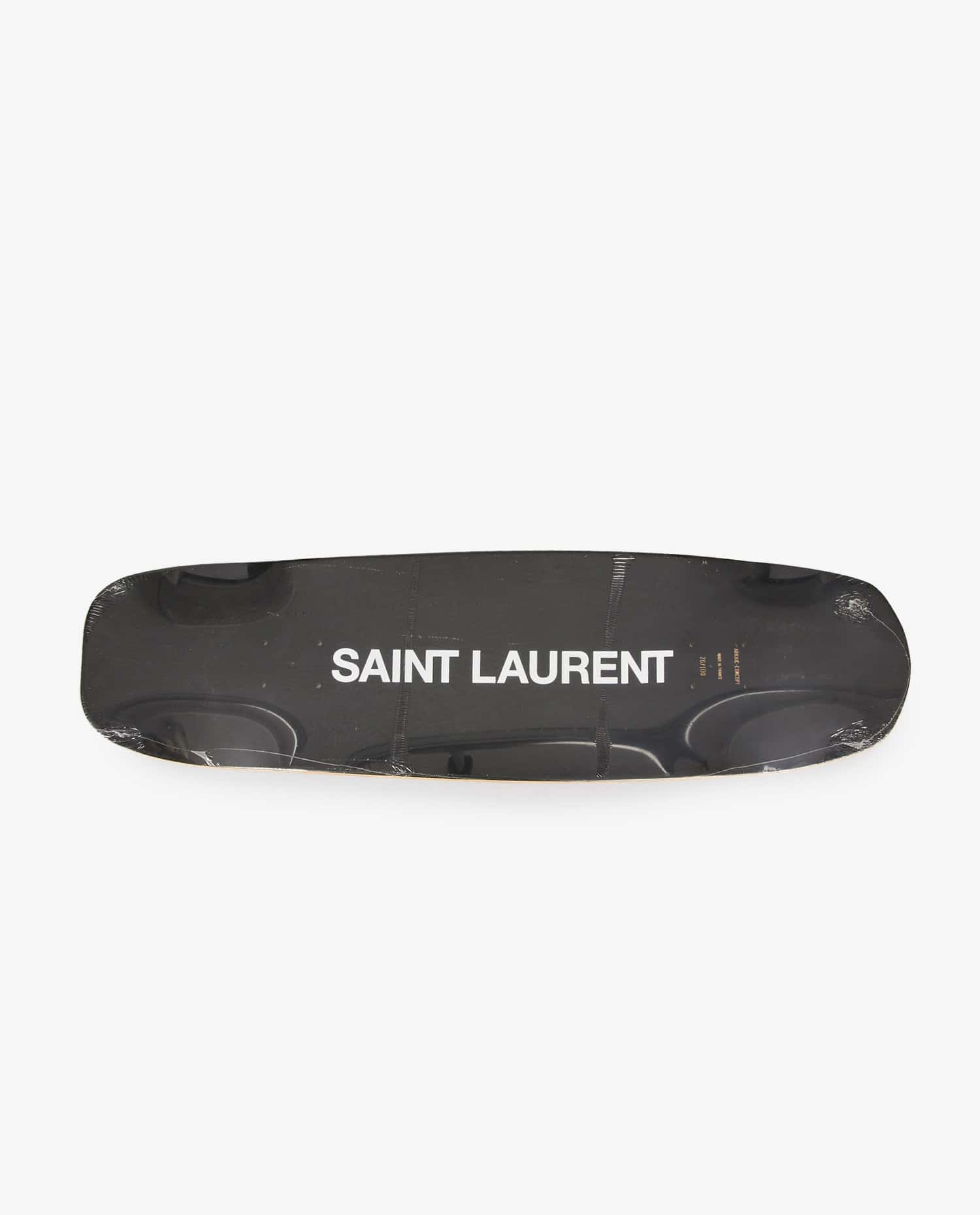 Yves Saint Laurent — Planche de skate arkaic x Saint Laurent