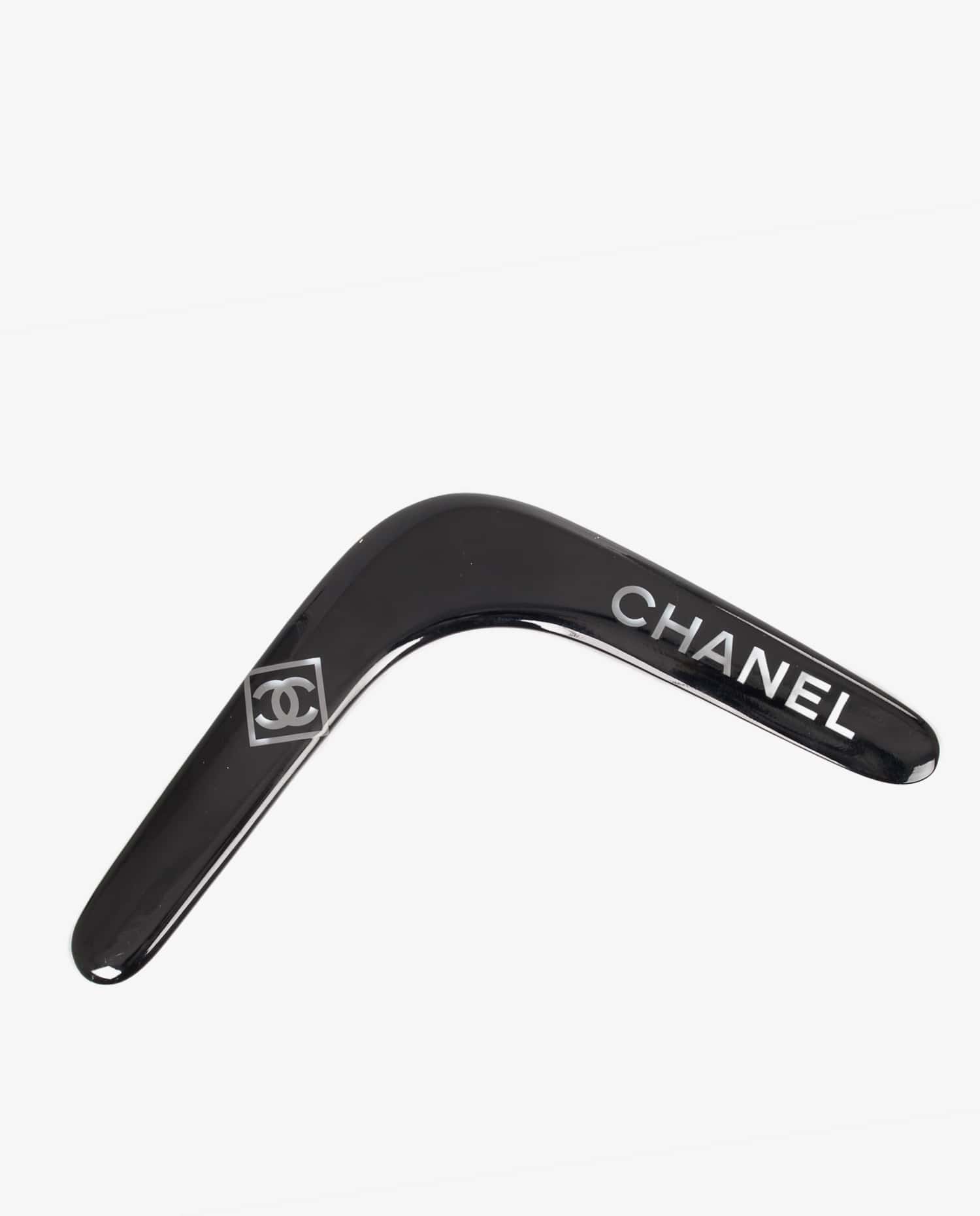 Chanel — Boomerang Chanel