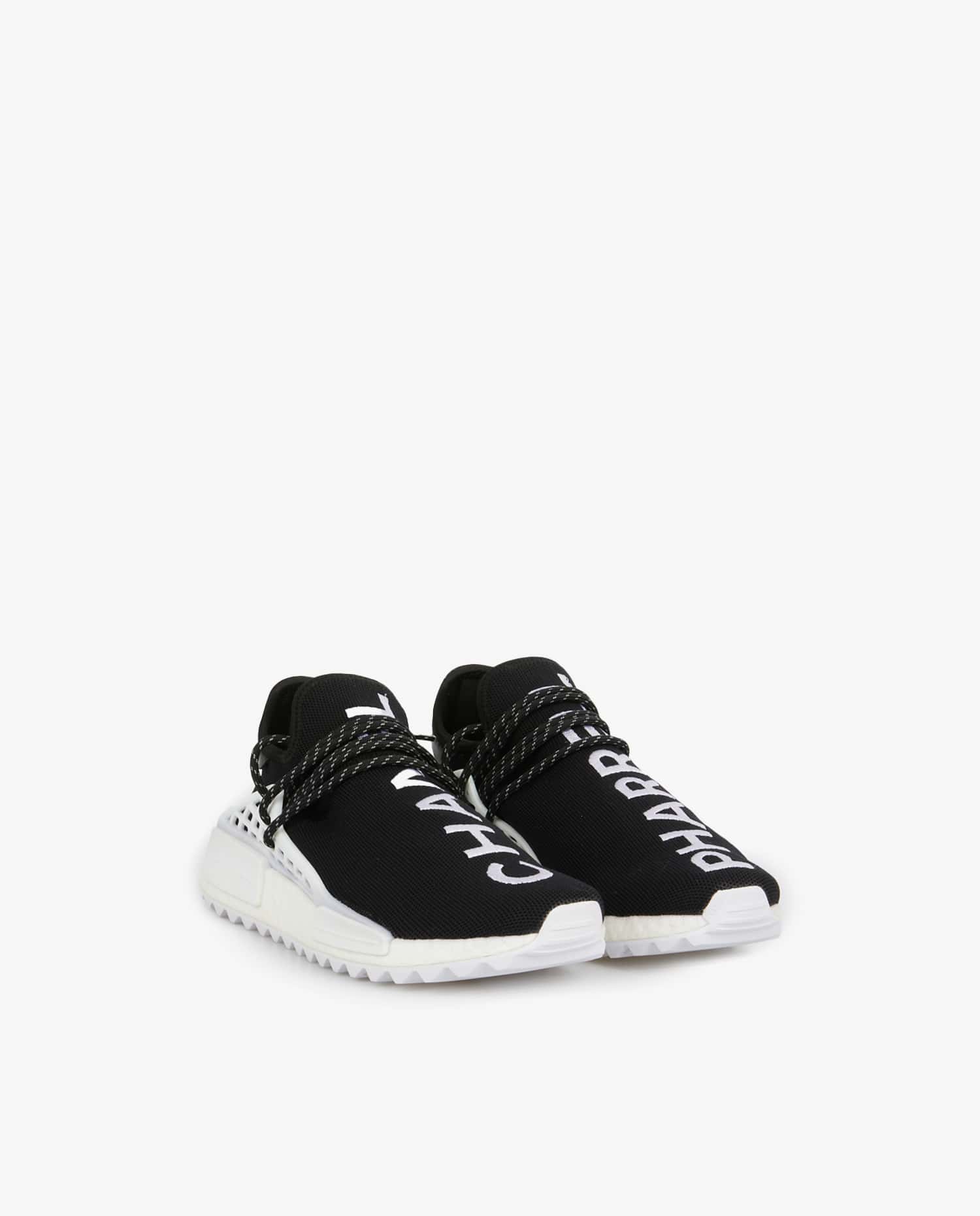 Chanel — Sneakers Collector Chanel x Pharrell
