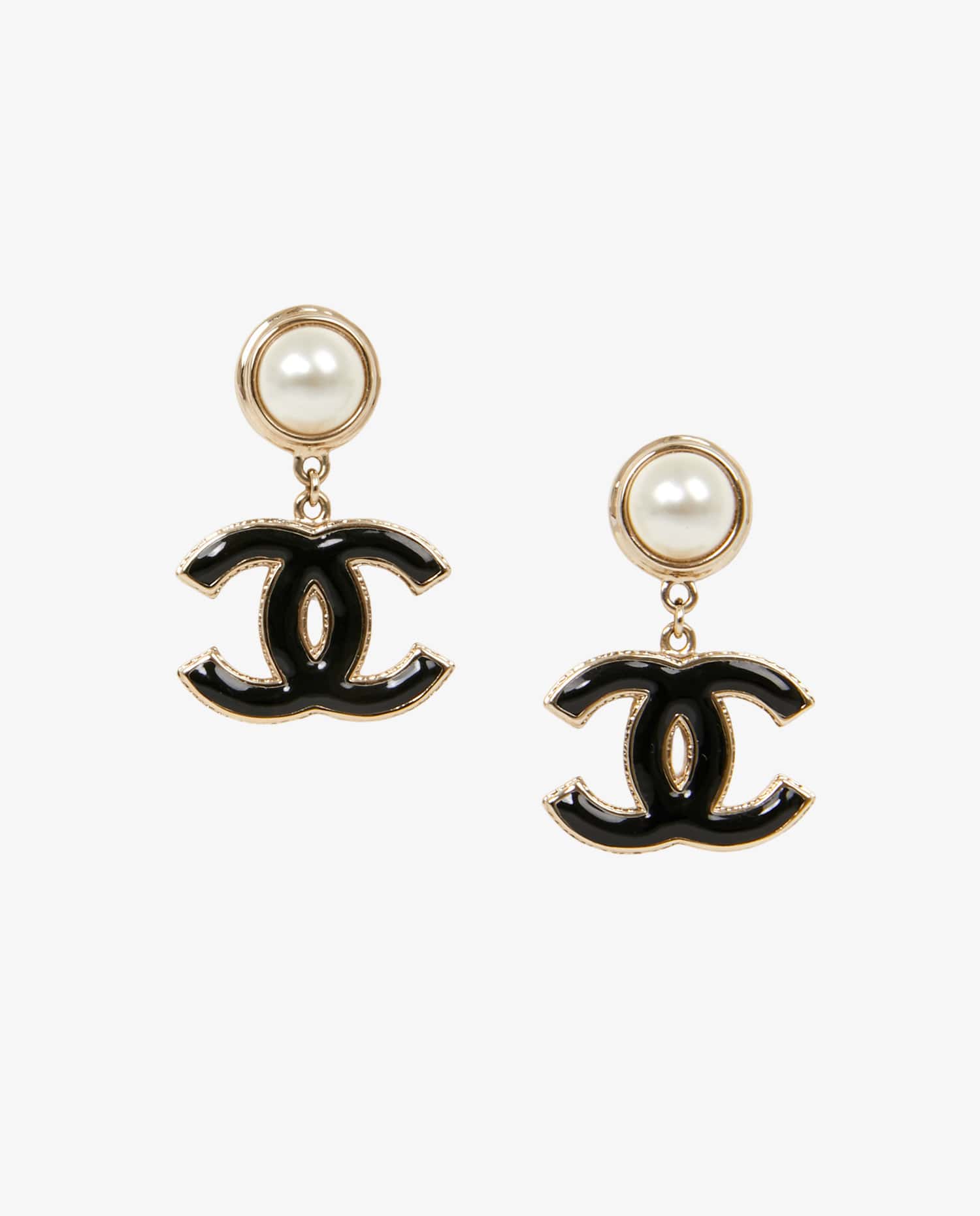 Chanel — Boucles d'oreilles perles Chanel bicolore