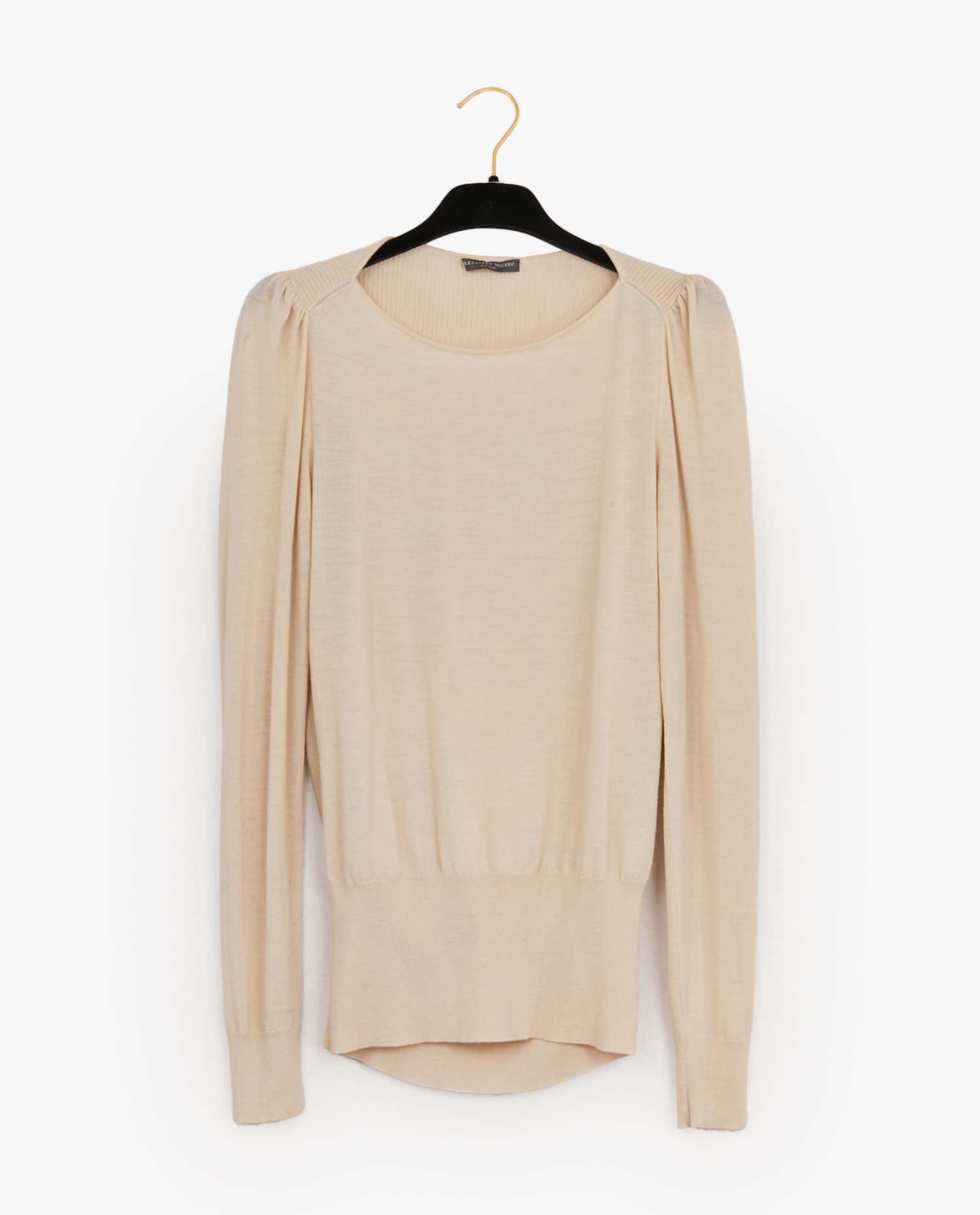Alexander McQueen — Alexander McQueen beige sweater
